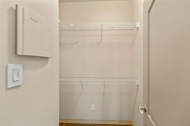 Building Photo - 1607 Bass St