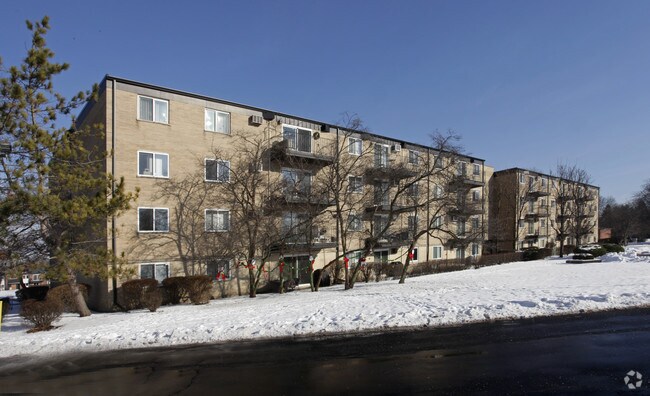 Primary Photo - Brandenberry Park Condominiums