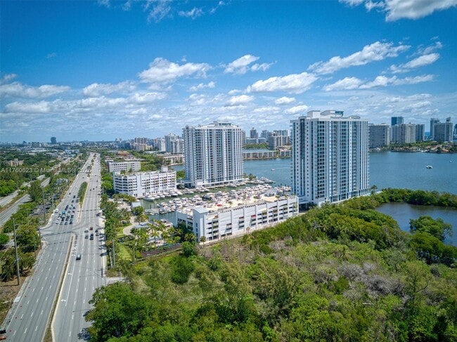 Building Photo - 17301 Biscayne Blvd