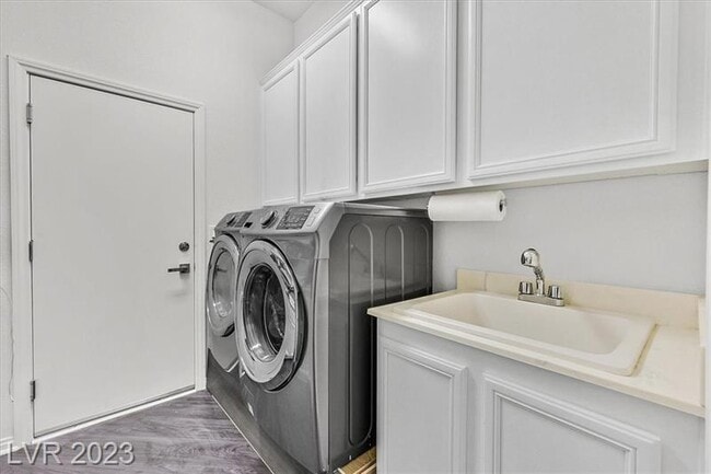 Building Photo - 8086 Lapis Harbor Ave