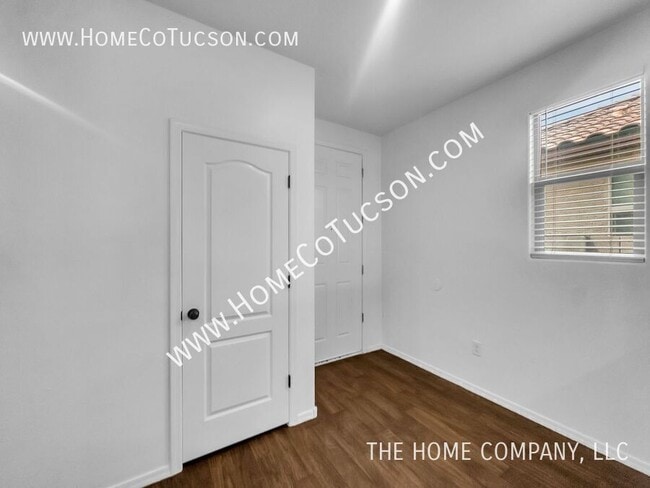 Building Photo - 6876 S Benedetti Ct