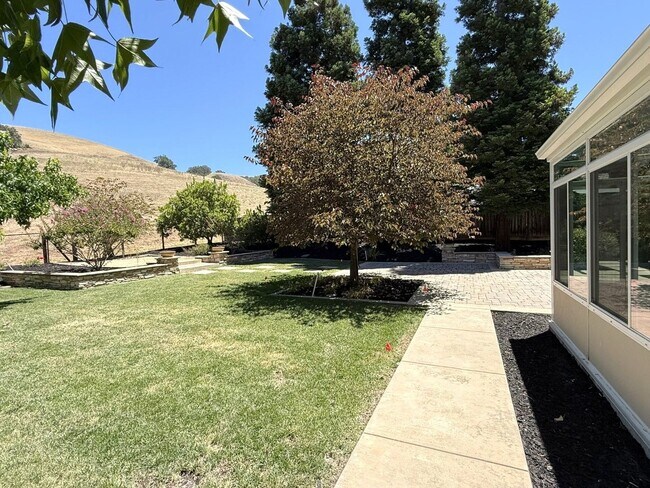 Building Photo - Spectacular Anderson Ranch Beauty Backing to Open Space !