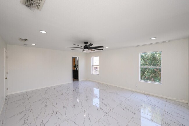 Building Photo - 12102 Ent Loop