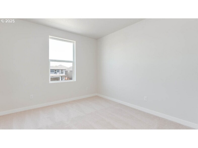 Building Photo - 9212 SE Azalea St