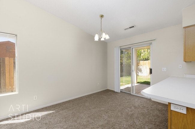 Building Photo - 3 Bedroom, 2 Bathroom Home in the Red Clif...