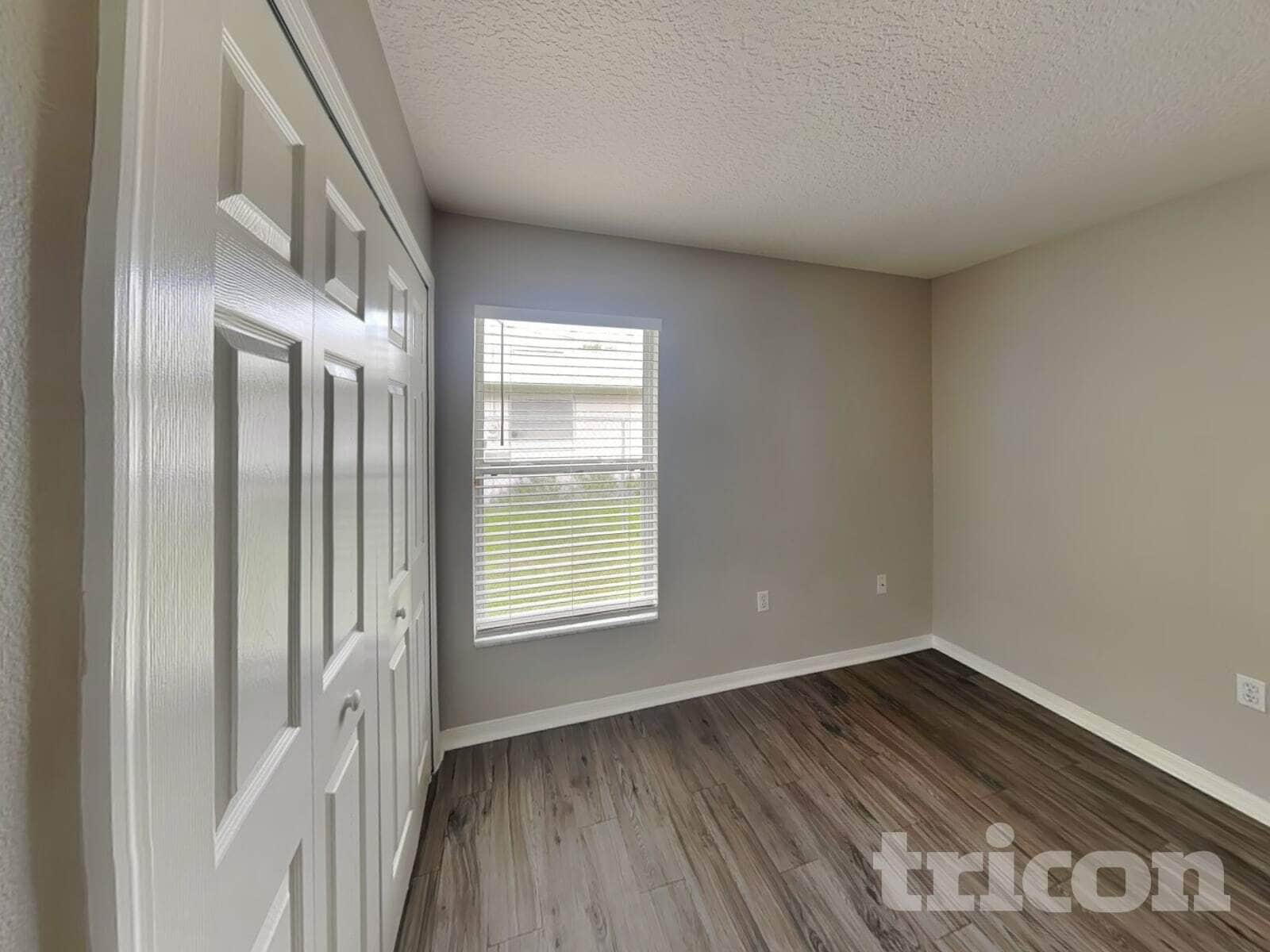 Building Photo - 1090 3rd Ave