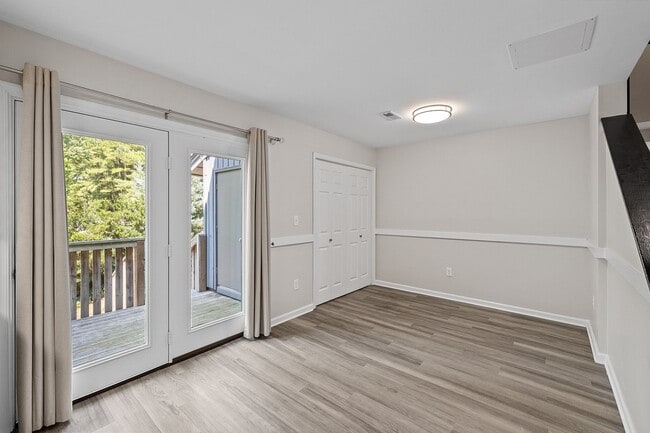 Building Photo - 4362 Hunters Club Dr