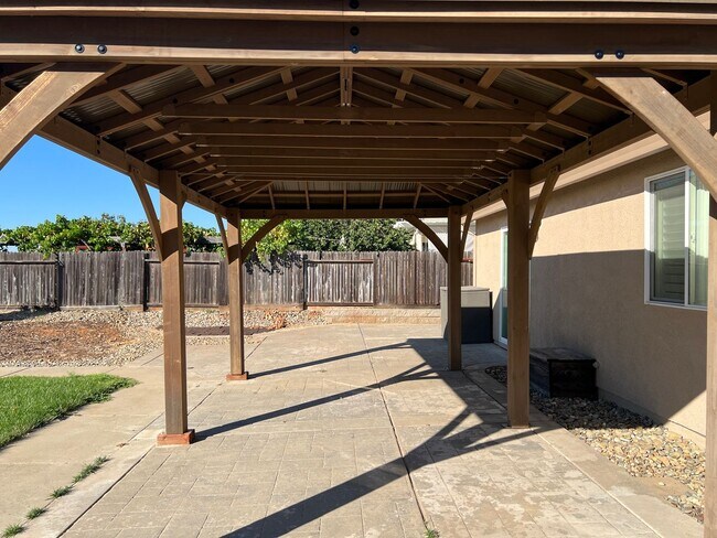 Building Photo - 4501 Waitsfield Cir