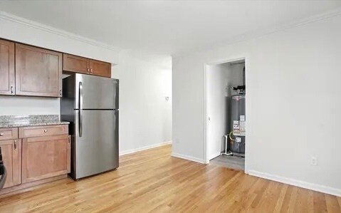 Kitchen/Utility Closet - 800 E North Ave