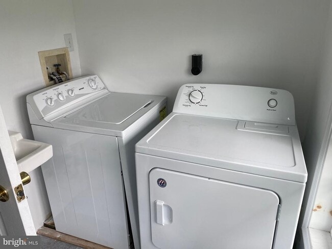 Building Photo - 5 GUMBORO ROAD Ext