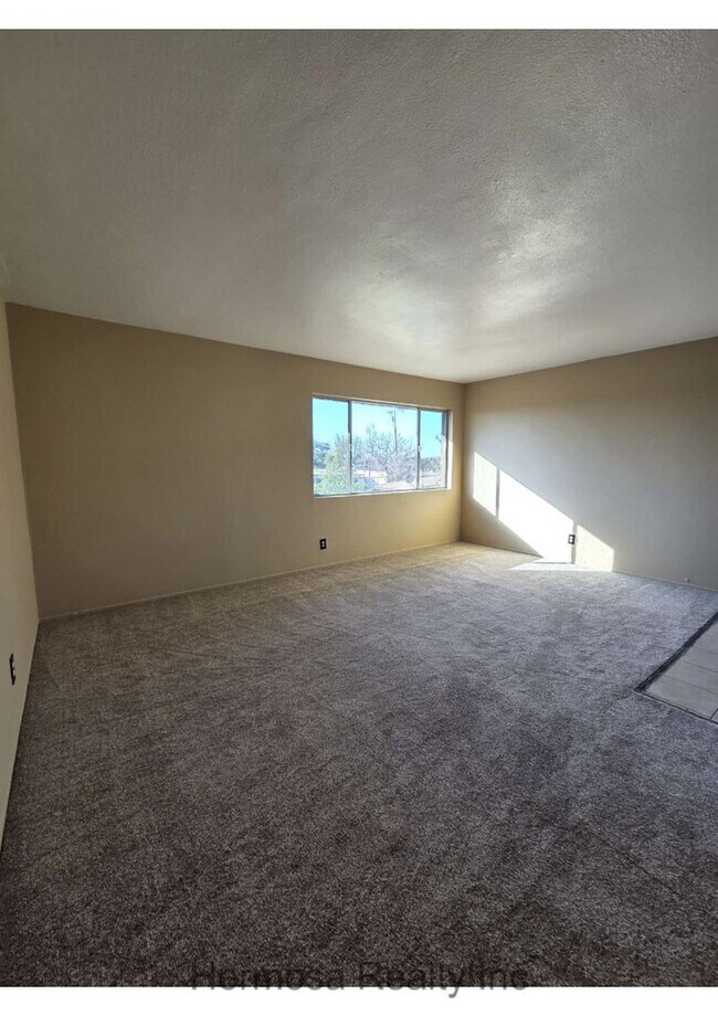 Building Photo - 1234 W J St