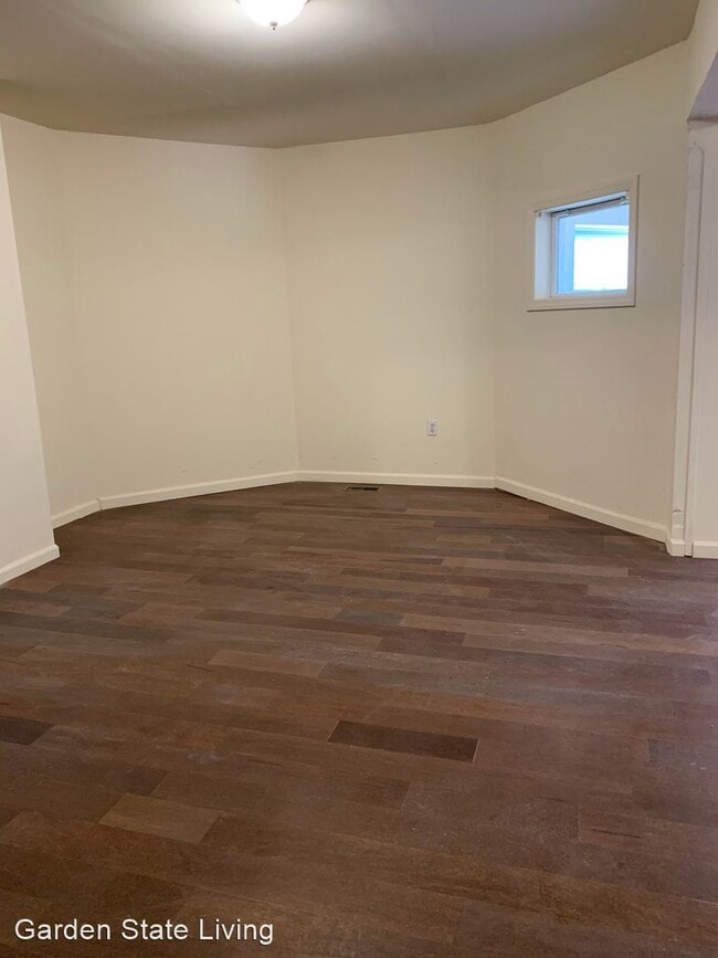 Building Photo - 7 br, 4 bath House - 253 Roseville Avenue