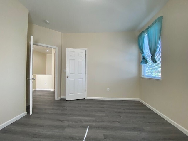 Building Photo - Charming 3-Bedroom, 2.5-Bath, 1,453 Sq. Ft...