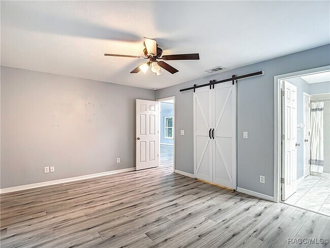 Building Photo - 884 W Massachusetts St