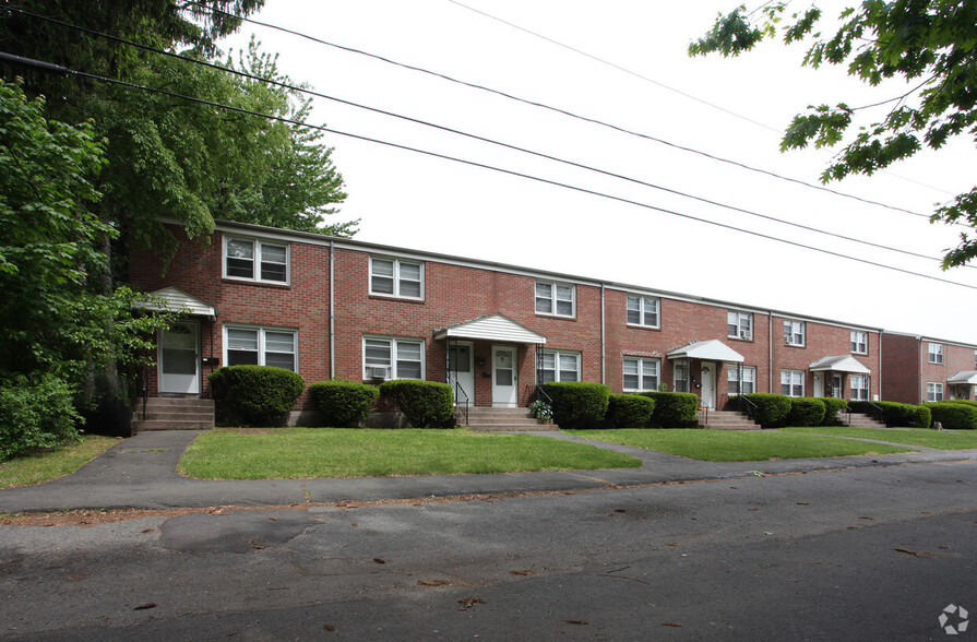 Building Photo - 4 Saint Regis St
