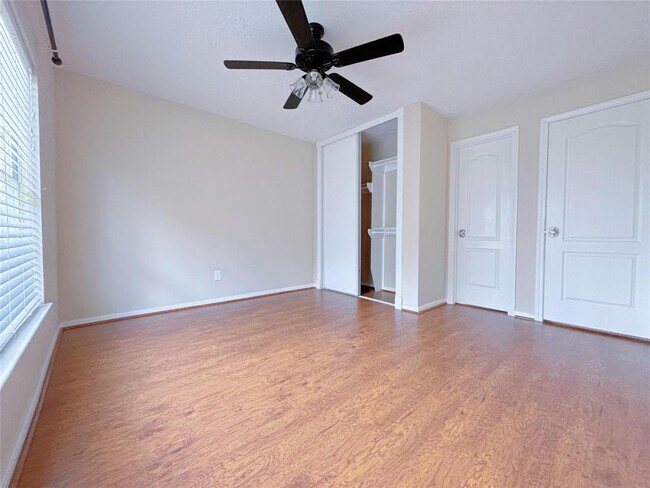 Building Photo - 14718 Atterbury Dr