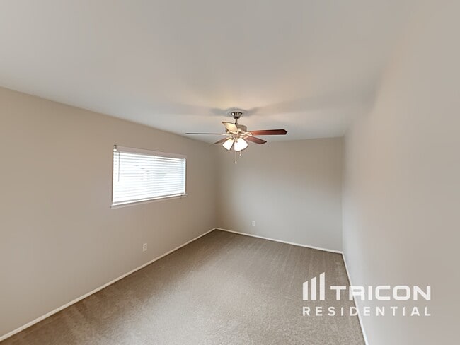 Building Photo - 4621 Tarry Dr