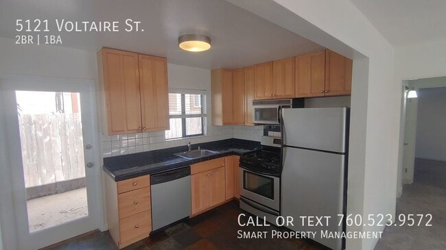 Building Photo - 5121 Voltaire St