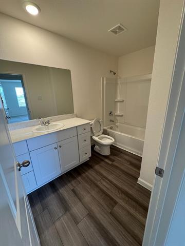 Building Photo - 4901 Mccoy Dr