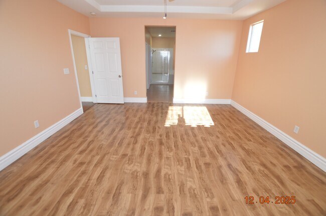 Building Photo - 638 Harvester Course Dr