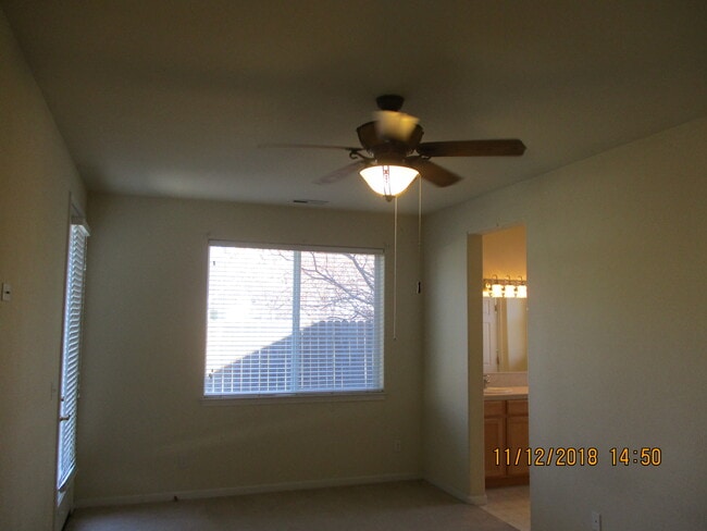 Building Photo - 1049 Aspen Grove Cir