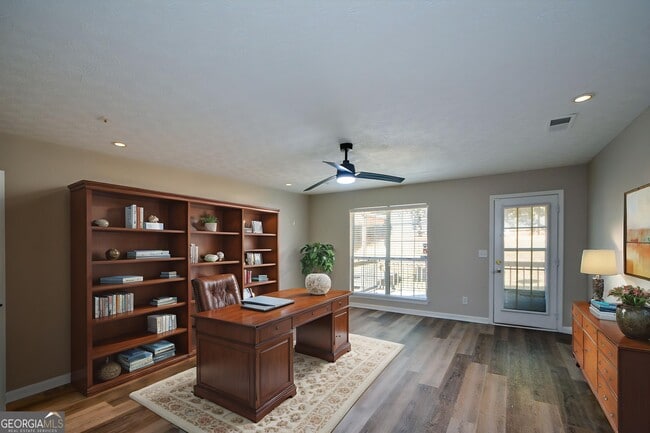 Building Photo - 4209 Reeshemah St