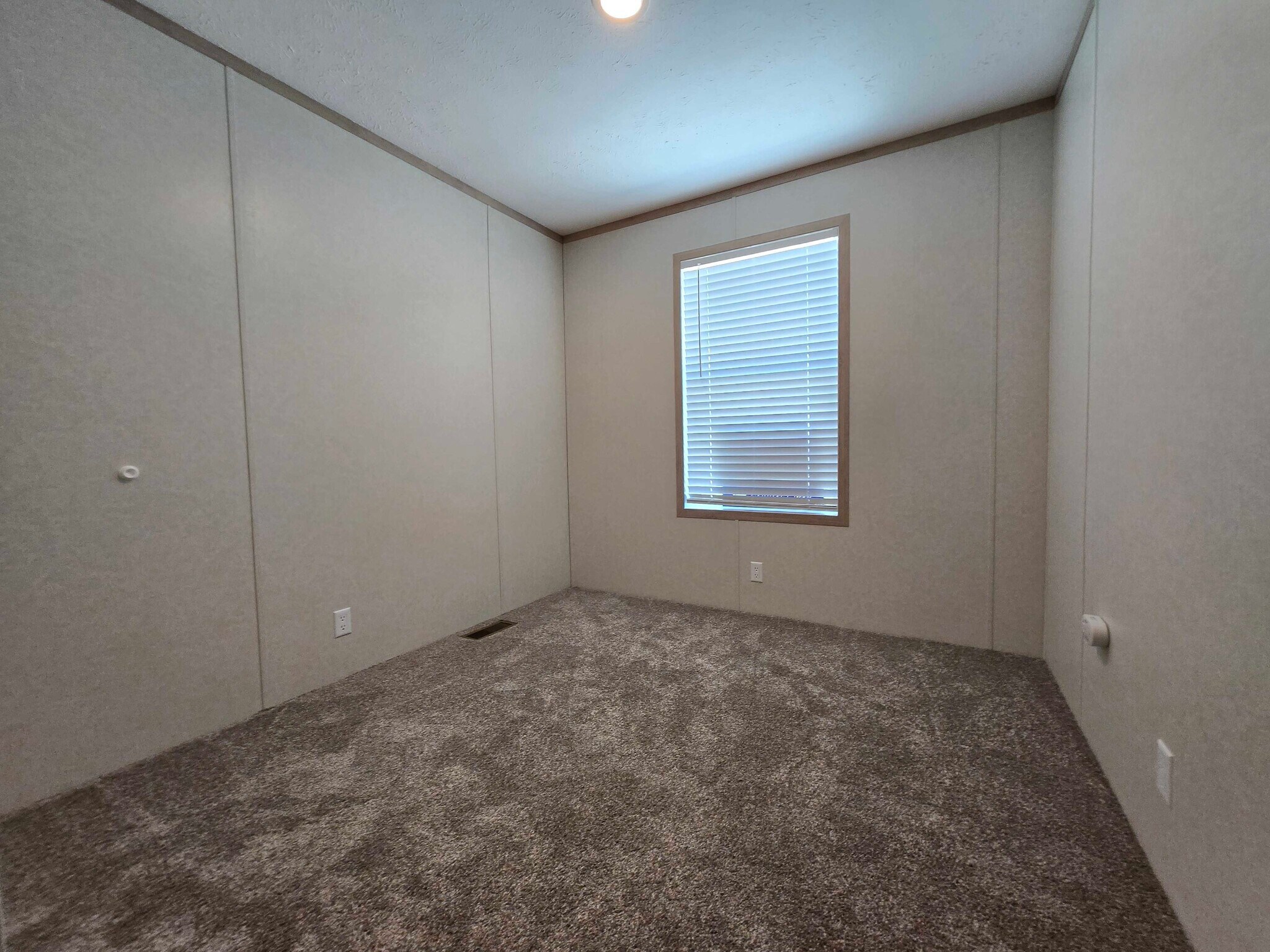Building Photo - 29778 W Essex Ct