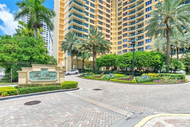 Building Photo - 2501 S Ocean Dr