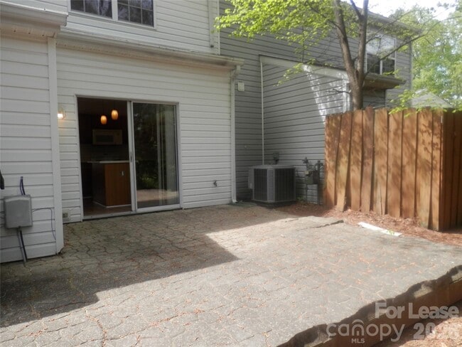 Building Photo - 12732 Spirit Bound Way