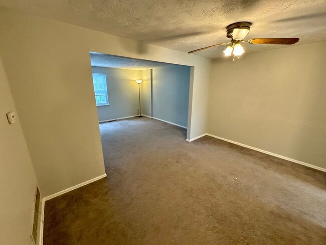 Building Photo - Charming 2 Bed 1 Bath in Cranberry!