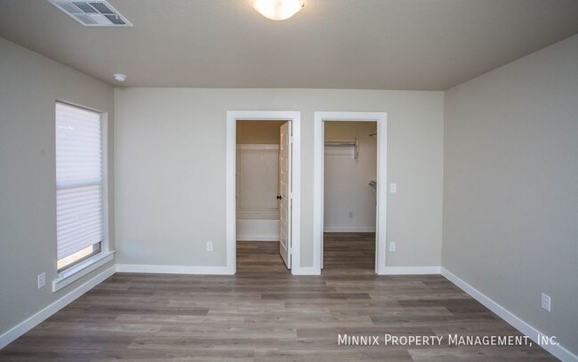 Building Photo - 13212 Ave. S-