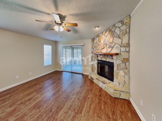 Building Photo - 1127 Hidden Cove Cir S