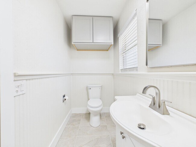 Building Photo - Completely Remodeled Home on Lawton's West Side
