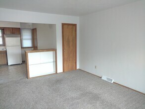 Building Photo - Now leasing for May 2026! Four Bed/Two Bath
