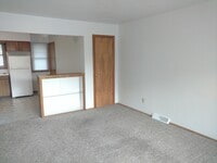 Building Photo - Now leasing for May 2026! Four Bed/Two Bath