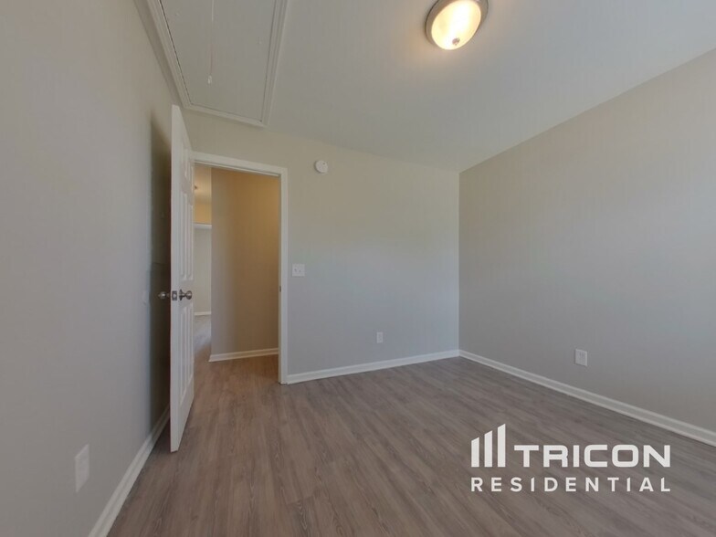 Building Photo - 124 Denby Cir