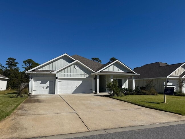 Primary Photo - Gulf Breeze - Roman Oaks - 4 Bedroom, 3 Ba...