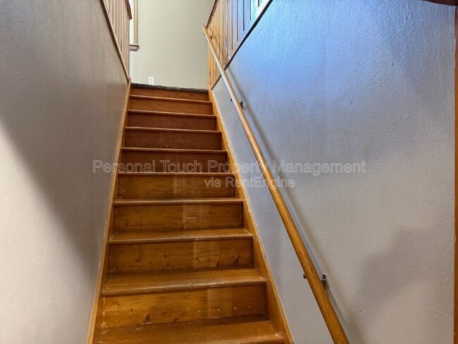 Building Photo - 413 22nd St S
