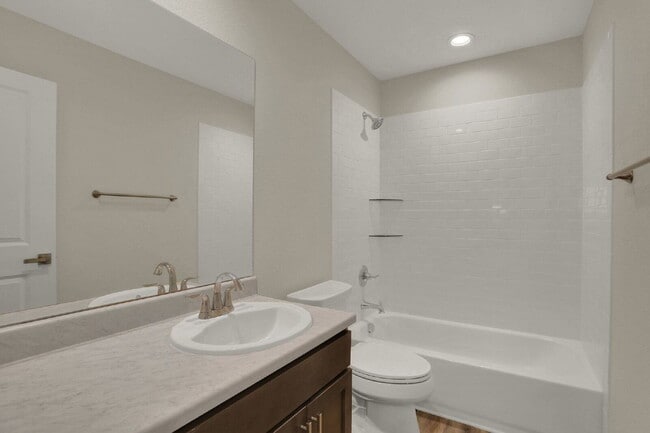 Building Photo - 3780 Venice Grove