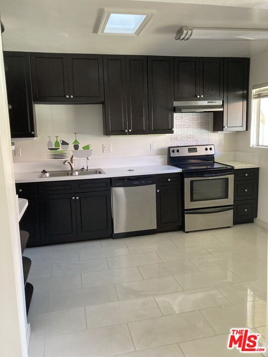 Building Photo - 1033 6th St