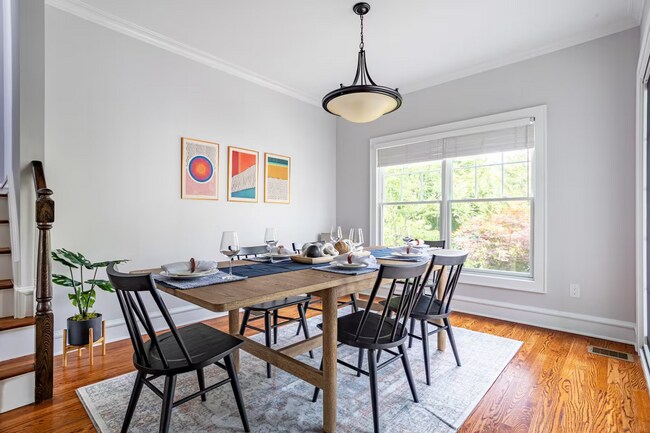 Building Photo - Fully Furnished Luxury Townhome | Walk to Downtown Princeton | 3 Beds | 3.5 Baths