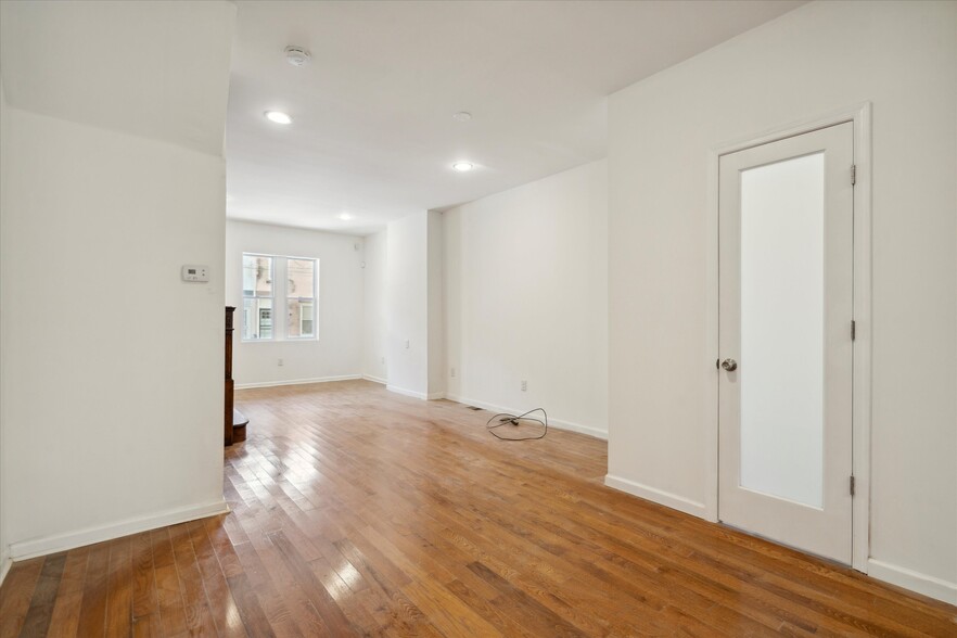 Building Photo - 1836 N 28th St