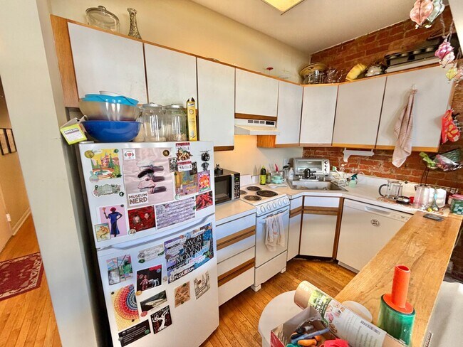 Building Photo - 0394 - Souliotis