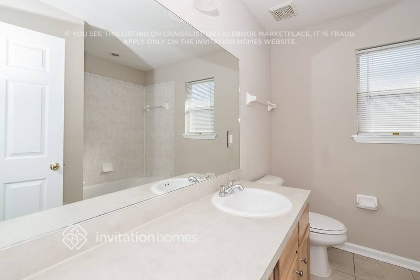 Building Photo - 1565 W Windy Willow Dr
