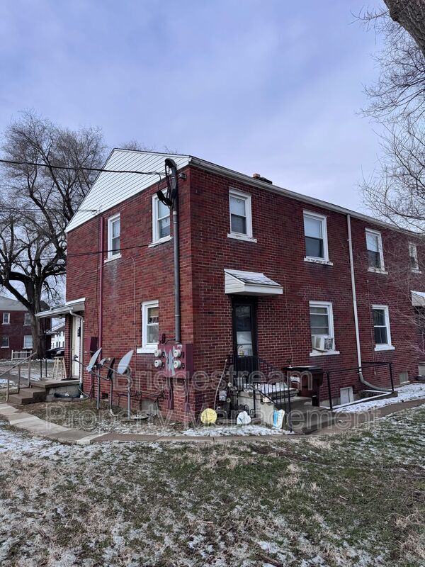 Building Photo - 506 Middle St