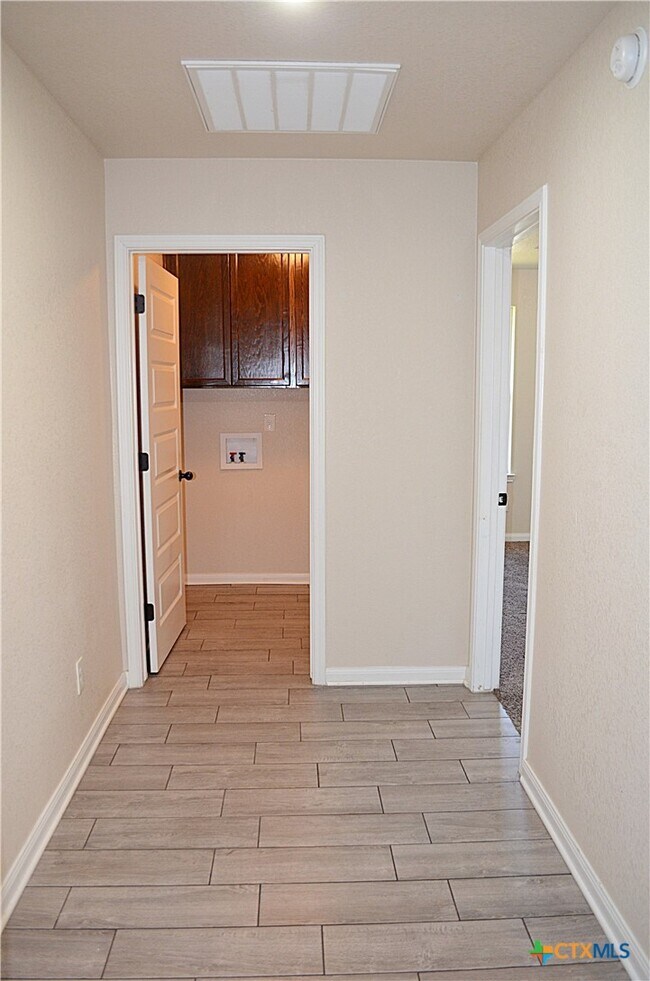 Building Photo - 6111 Cactus Flower Ln