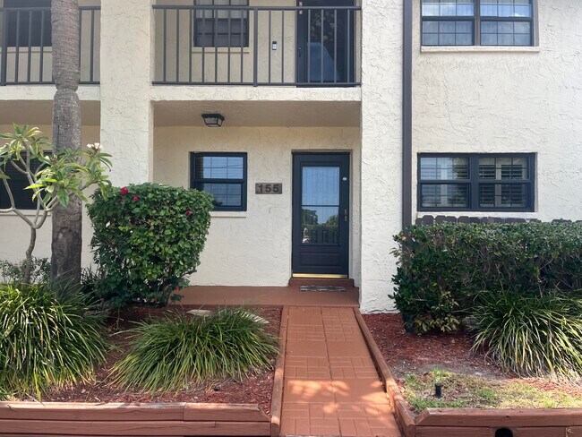 Building Photo - 1675 S Fiske Blvd