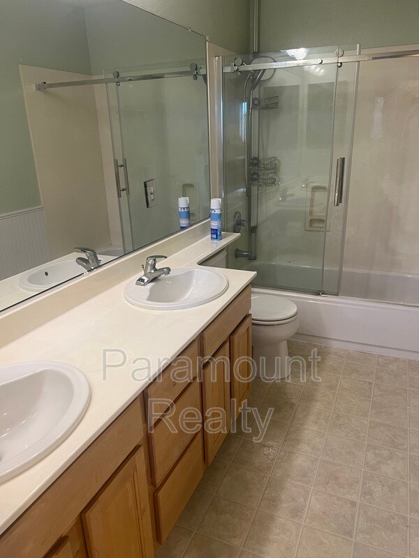 Building Photo - 5608 N Dublin Ranch Dr