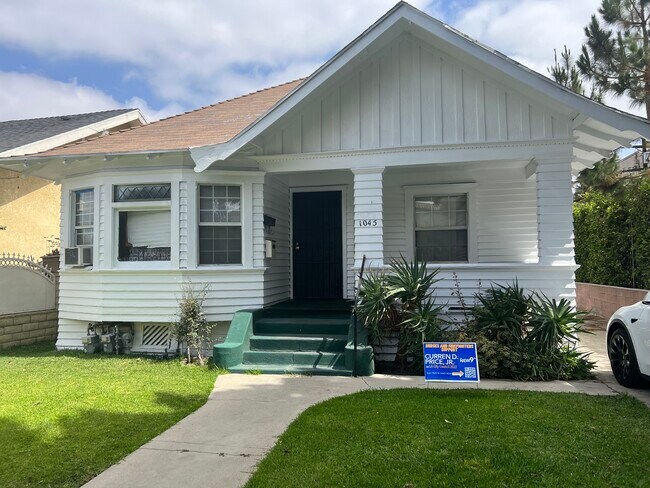 Primary Photo - 1045 E 42nd Pl