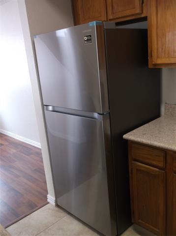 Building Photo - 9809 Walnut St